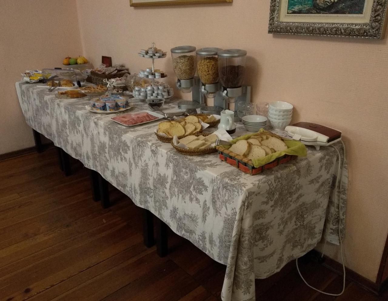Lucciola Hotel 3*